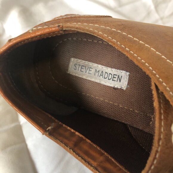 Steve Madden Leather Hasten Shoe - Picture 3 of 5